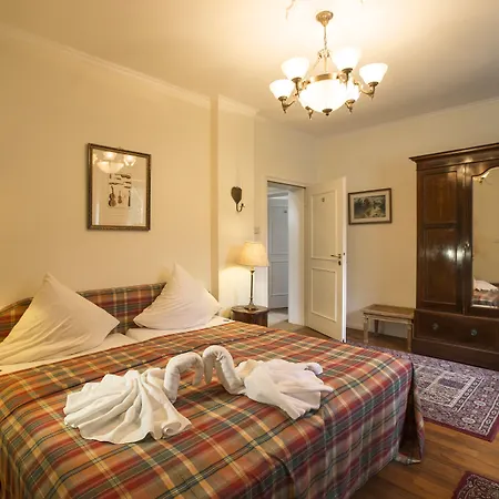 Meererbusch 4* Meerbusch