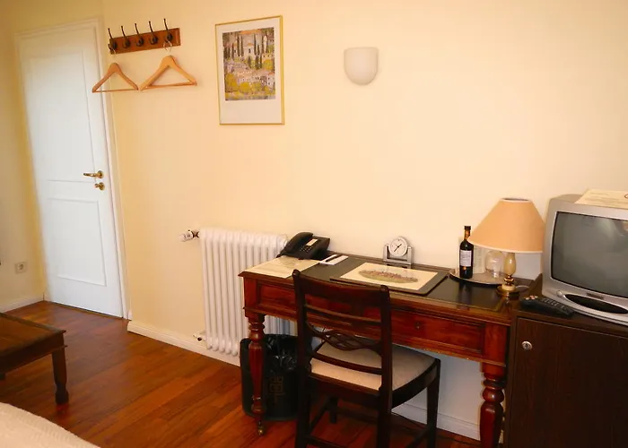 Hotel Meererbusch 4*